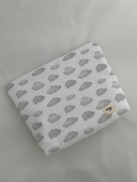 Neceser cuadrado Clouds