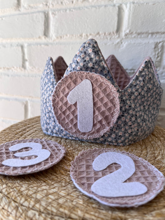 Corona Cumple Paniculata y rosa