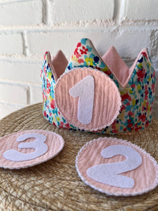 Corona cumple Prímula y salmón